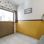 Massena Street - Quiet 2 Bdr & Balcony Apartman