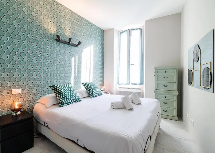 Massena Street - Quiet 2 Bdr&balcony Apartment Nizza